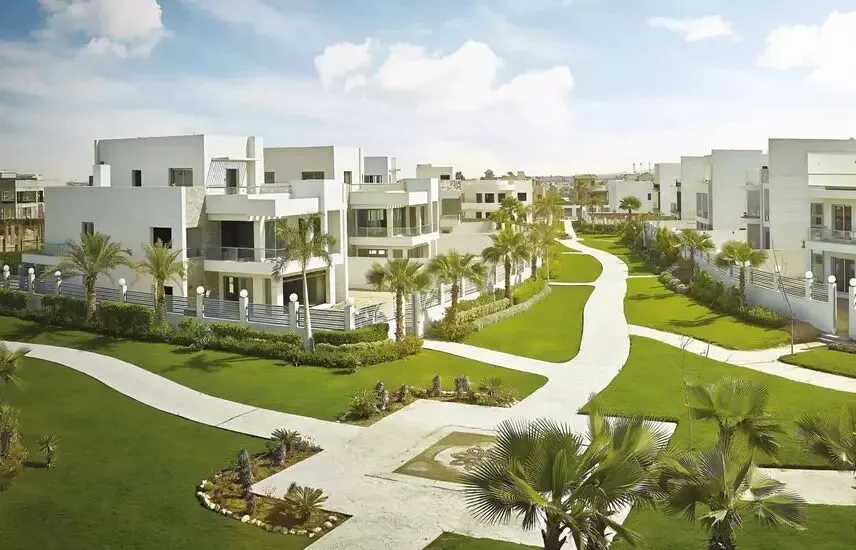 Cleopatra Square 2